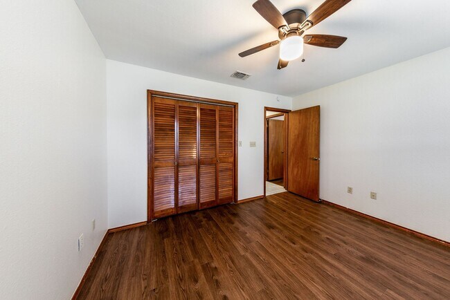 Building Photo - 57 Woodcreek Dr