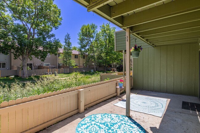 Building Photo - 1410 Bacchus Dr