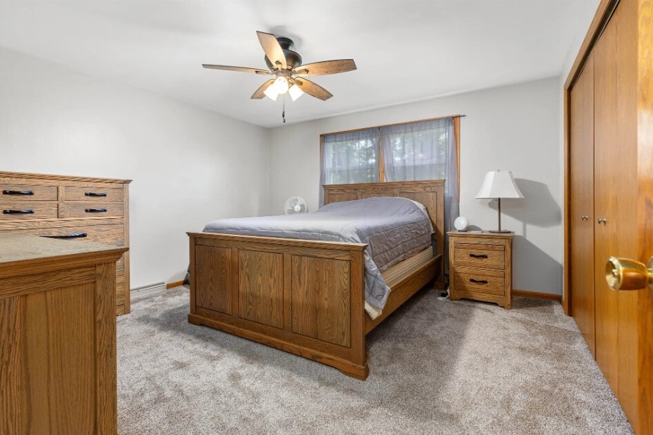 Master Bed - W5881 Manitowoc Rd