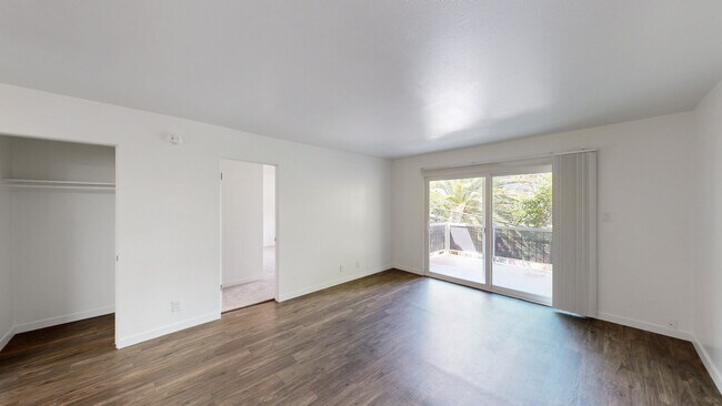 Building Photo - 1821 Lincoln Ave