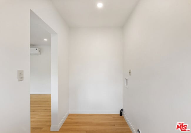 Building Photo - 1720 N Ave 45