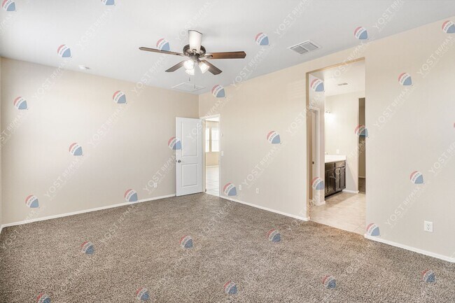 Building Photo - 1057 W Avalon Canyon Dr