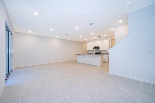 Building Photo - 5285 Luisa Ct
