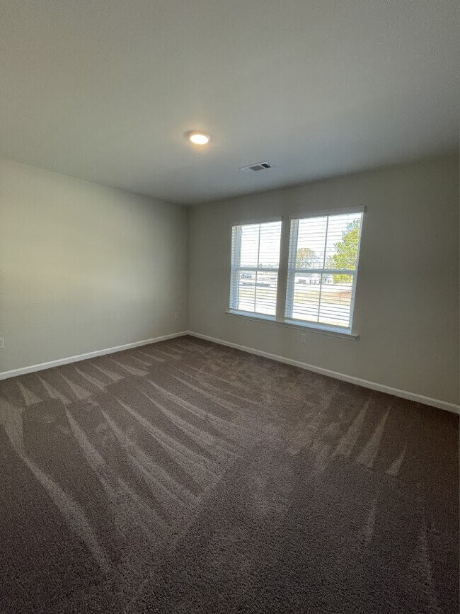 Building Photo - 110 Asbury Pk Dr