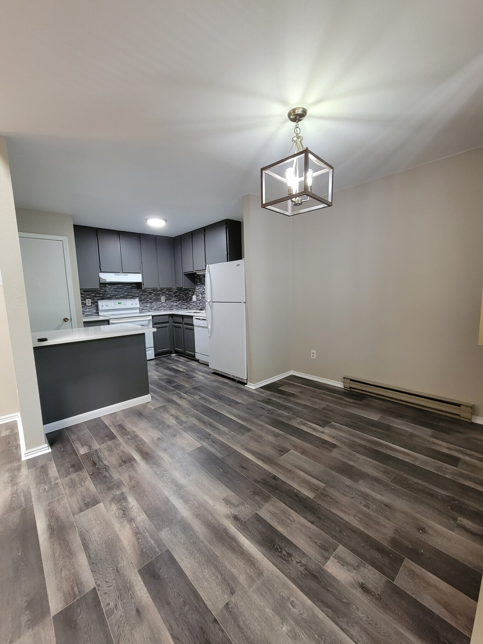 All units have a dining area - 630 S Sherwood St