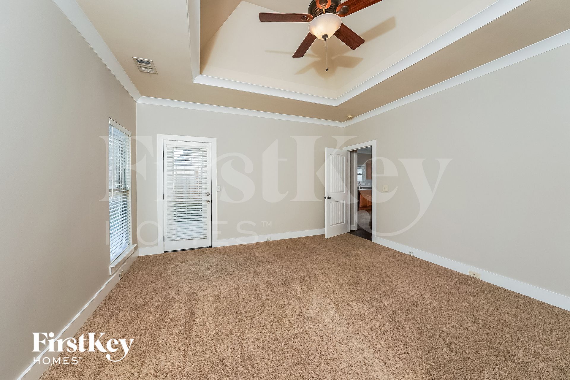 Building Photo - 2044 Highview Way