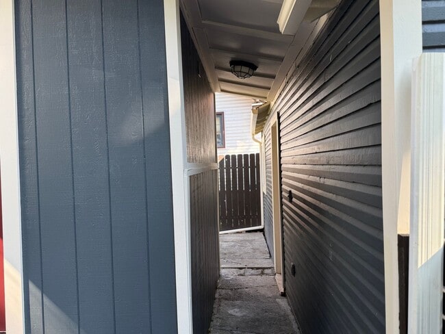 Building Photo - Charming Kalispell Home