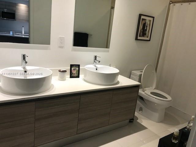 Building Photo - 121 NE 34th St