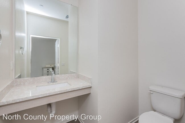 Building Photo - 3 br, 3 bath House - 1170 Via Lucero