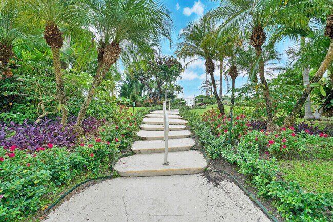 Building Photo - 2505 S Ocean Blvd