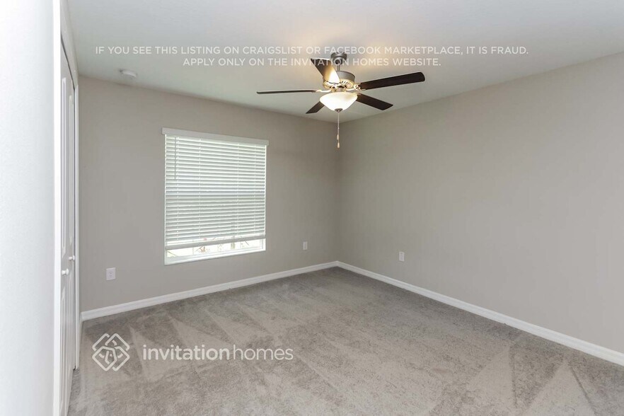 Building Photo - 8638 41st Ave E