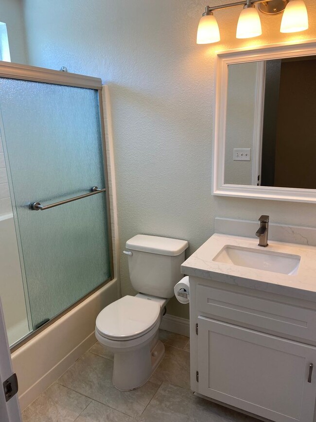 Building Photo - Solar Home - Immaculate El Dorado Hills 4 ...