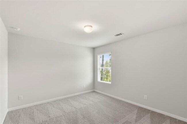 Building Photo - 54 Umber Ln
