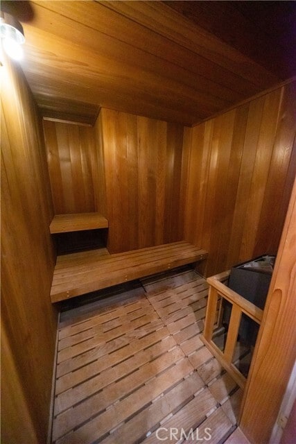 Building Photo - 17437 Oak Creek Ct