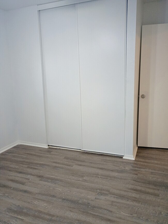 Building Photo - 9742 Hidden Rock