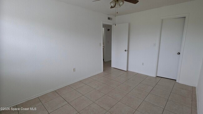 Building Photo - 2170 Knox McRae Dr