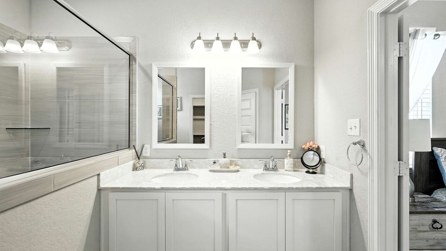 Building Photo - 1917 Shepherd Path