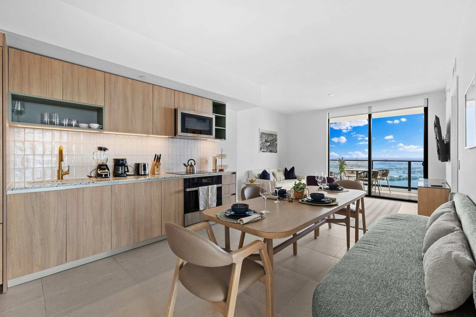 Building Photo - 159 NE 6th St