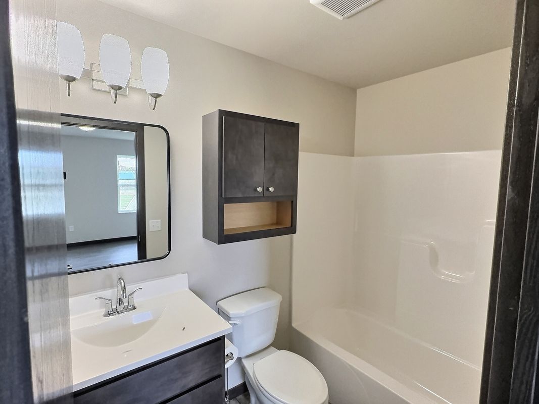 Building Photo - 1510 Wedgewood Dr