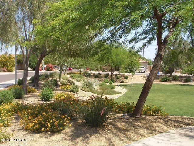 Building Photo - 16152 W Calavar Rd