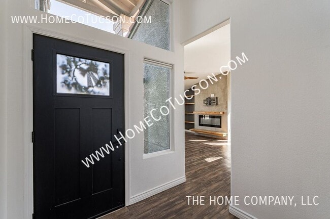 Building Photo - 2581 W Camino De La Joya