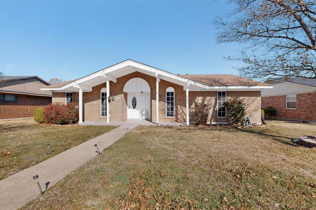 Building Photo - 3401 Hillsdale Ln