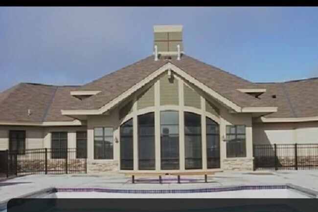Building Photo - Blaine Home