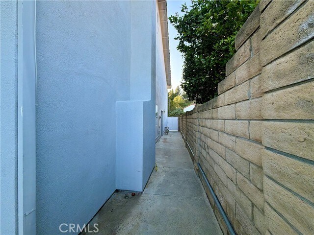 Building Photo - 11932 Sonoma Way