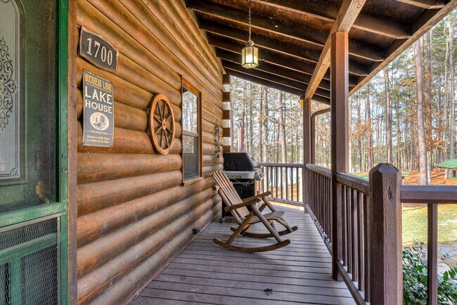 Building Photo - Fully Furnished Monthly Lake Cabin Rental | Available October – March
