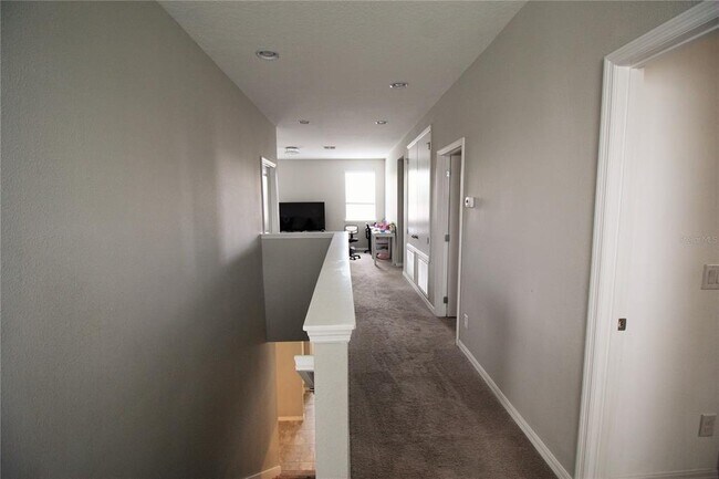 Building Photo - 1813 Hawksbill Ln
