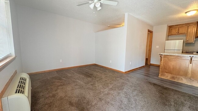 Building Photo - 1405 Neil Ln