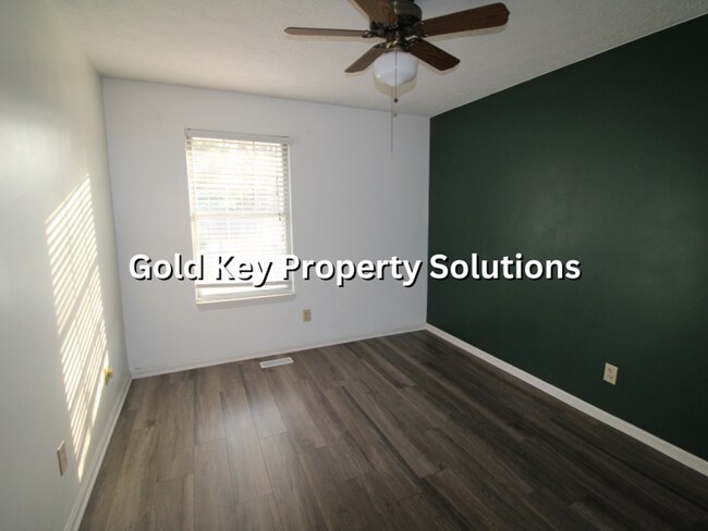 Building Photo - 700 High St