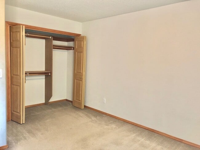 Building Photo - Spacious 4-Bedroom House in North Newberg near park and schools