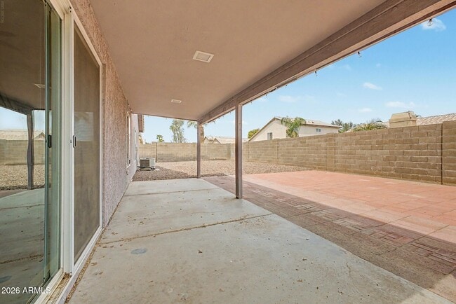Building Photo - 308 W Liberty Ln