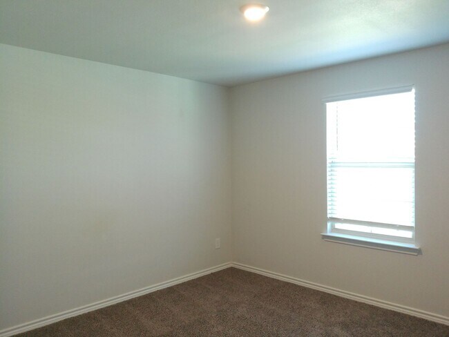 Building Photo - 7701 Lariat Toss Dr