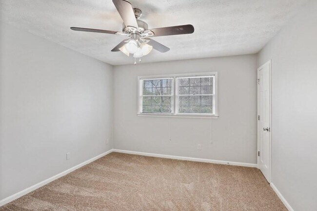 Building Photo - 3366 Idle Creek Way