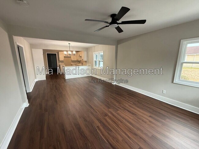 Building Photo - 1210 W 42nd St