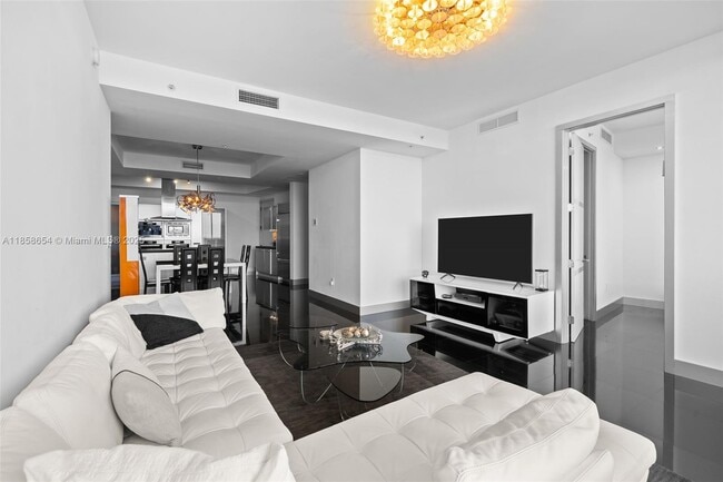 Building Photo - 18201 Collins Ave