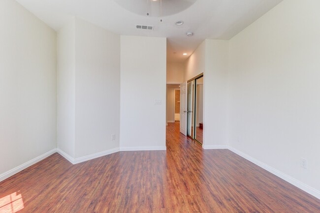 Building Photo - 5038 O Sullivan Dr