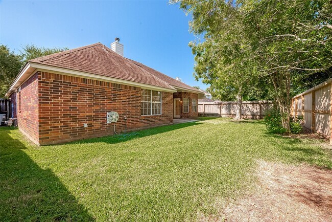 Building Photo - 2224 Palm Lagoon Dr