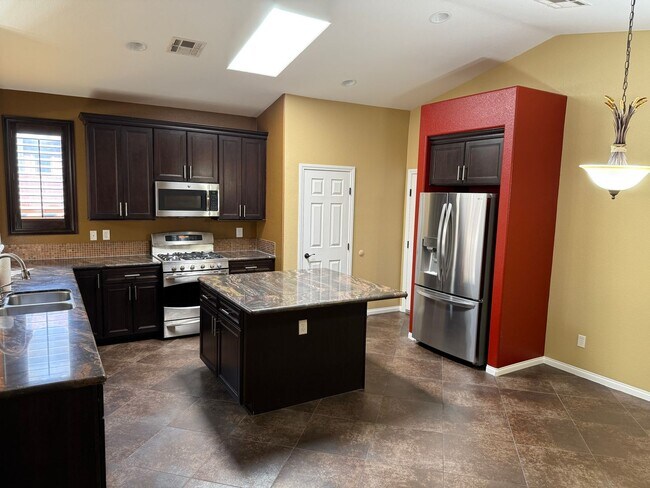 Building Photo - Magnificent Home Located In Guard Gated Tuscany!