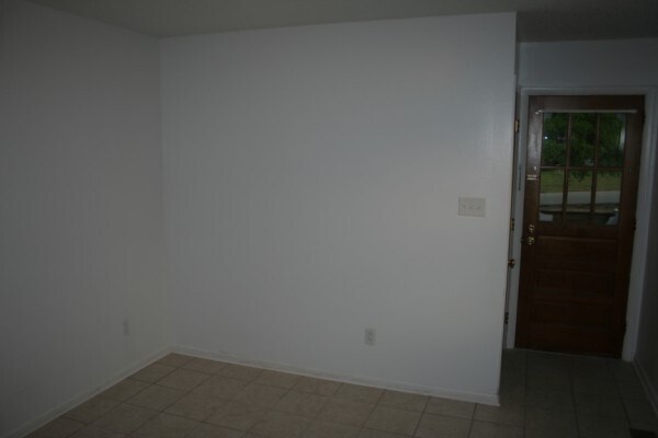 Building Photo - 3777 Sedgefield Dr