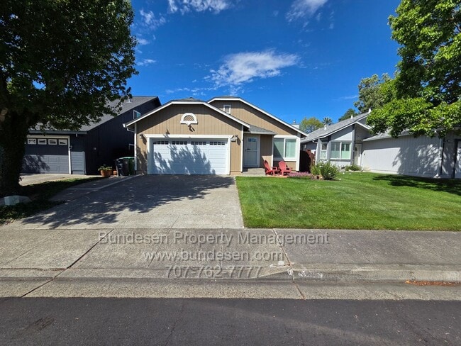 Building Photo - 1388 Miramonte Pl