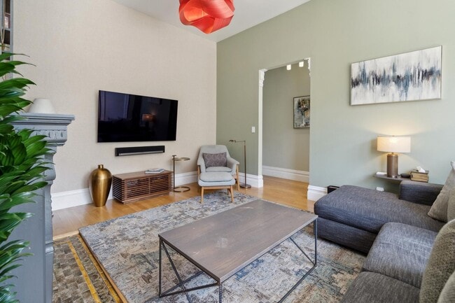 Building Photo - Charming, Furnished 1bd in the Castro