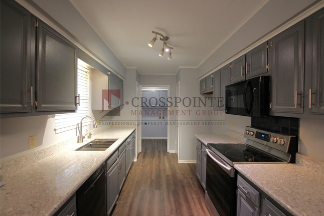 Building Photo - Tour Today! Adorable 3 Bedroom 2 Bath Home...