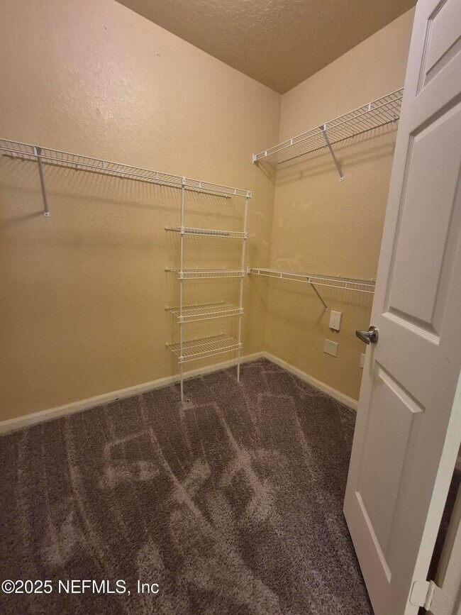 Building Photo - 8539 Gate Pkwy W