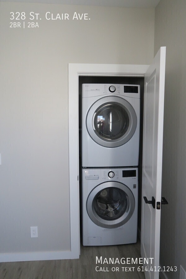 Building Photo - 328 St Clair Ave