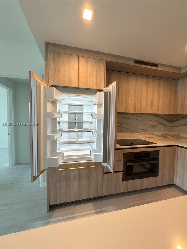 Building Photo - 77 SE 5th St