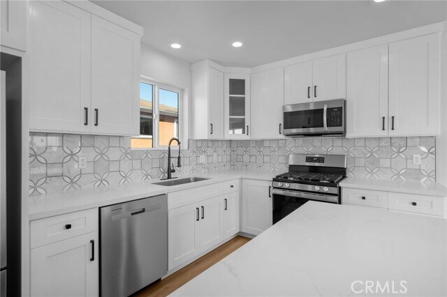 Building Photo - 3223 Lanfranco St