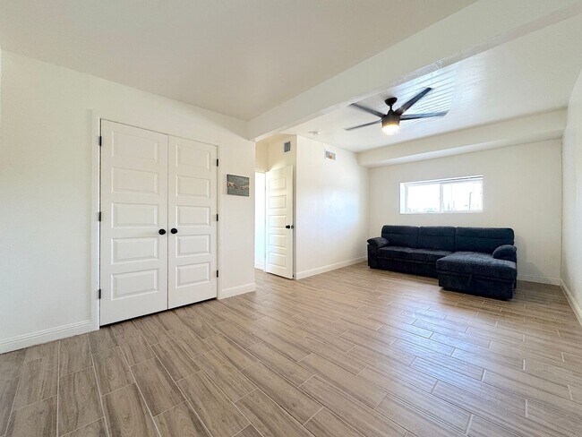 Building Photo - Northeast El Paso 4 Bed Refrig A/C!